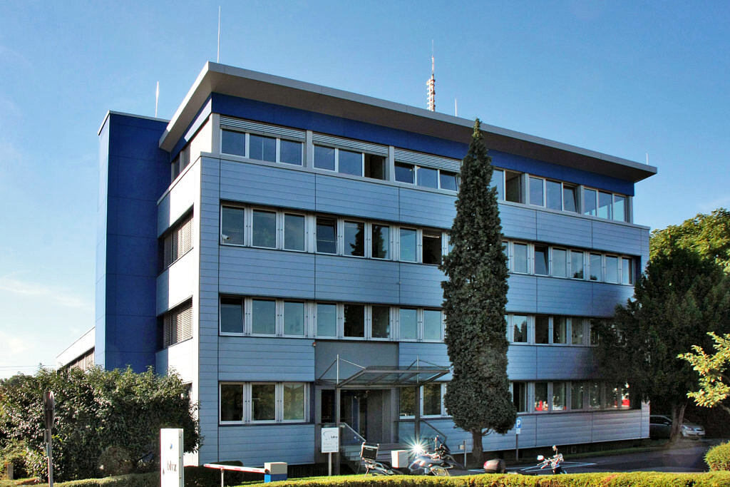 Finanzanwendung Infoma newsystem 17.1 bei zwei Pilotkunden im produktiven Einsatz