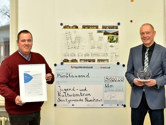 Auszeichnung an die Stadt Neuenhaus als Gewinner des Axians Infoma Innovationspreises 2020.
©Jürgen Lüken, Grafschafter Nachrichten GmbH