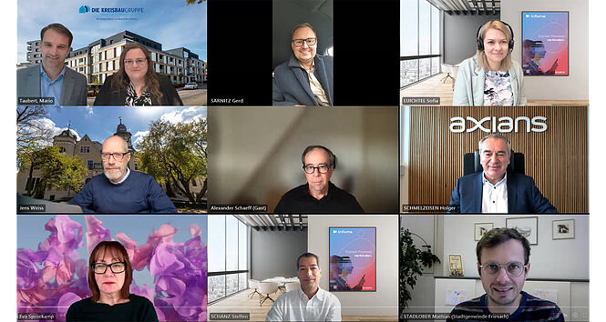 Die Gewinner, die Kreisbaugruppe Rems-Murr-Kreis-Immobilien-Management GmbH, die beiden Finalisten, Stadtgemeinde Friesach und GfA Lüneburg, Juror Professor Dr. Jens Weiß und Vertreter von Axians Infoma im Gespräch mit Kommune21