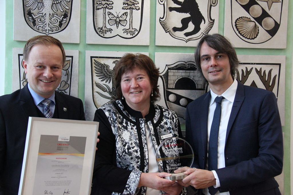 Wetteraukreis ist Gewinner des INFOMA Innovationspreises 2015