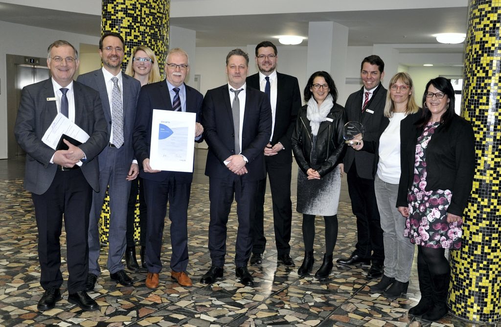 Stadt Düren gewinnt zum zweiten Mal Innovationspreis von Axians Infoma